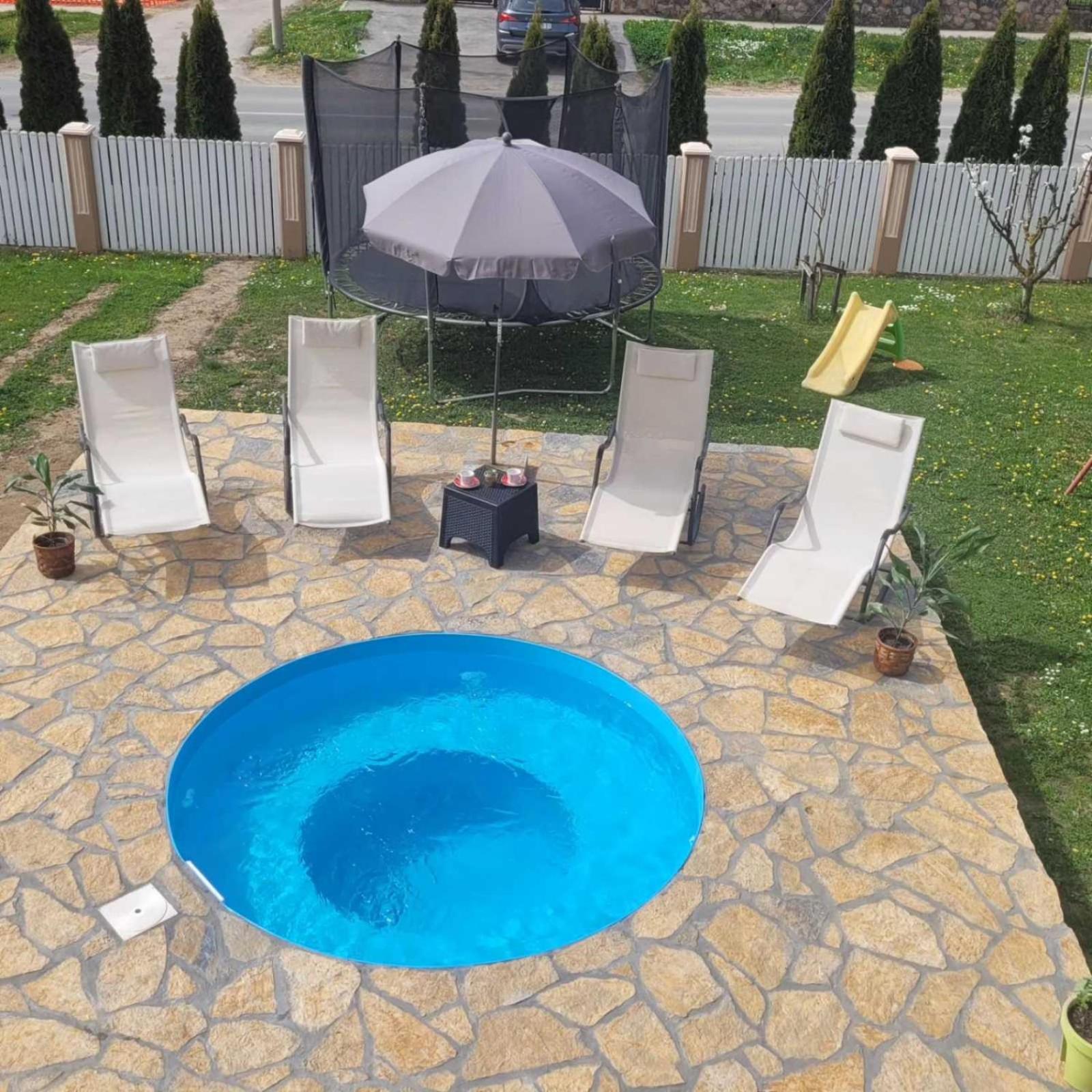 Apartmani Apolon Vrdnik Esterno foto