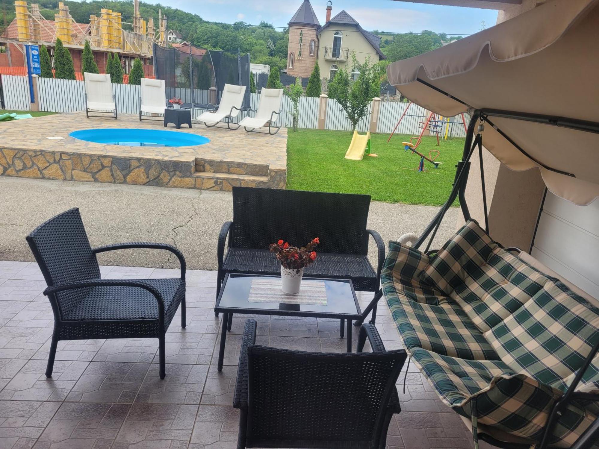 Apartmani Apolon Vrdnik Esterno foto